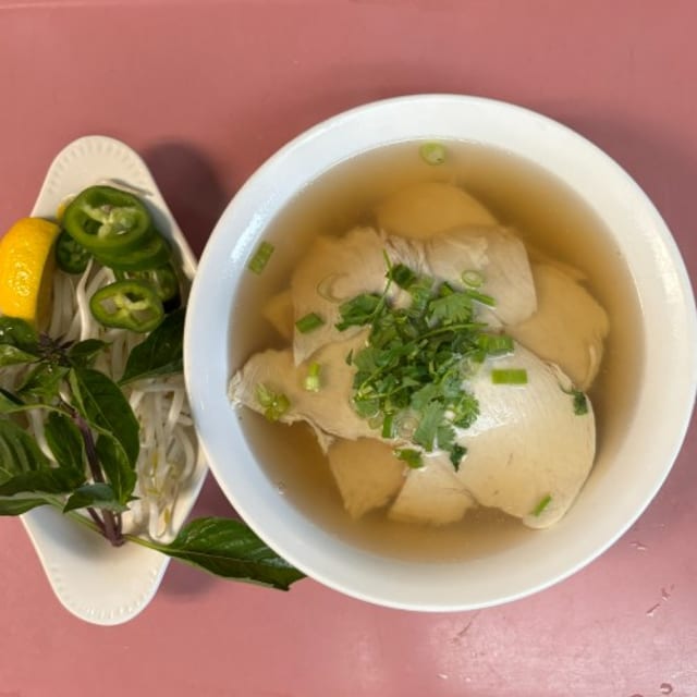 22. Hu Tieu Ga.