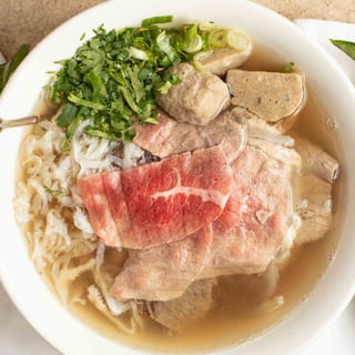 1. Pho Dac Biet  Bo Vien (Combination)
