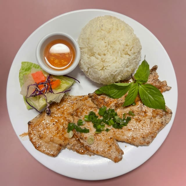 43. Com Ga Nuong.