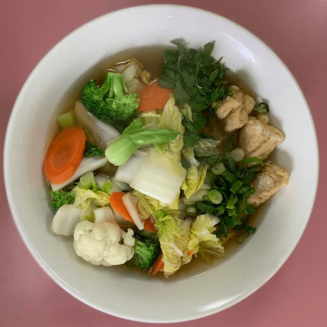2. Pho Rau Cai.