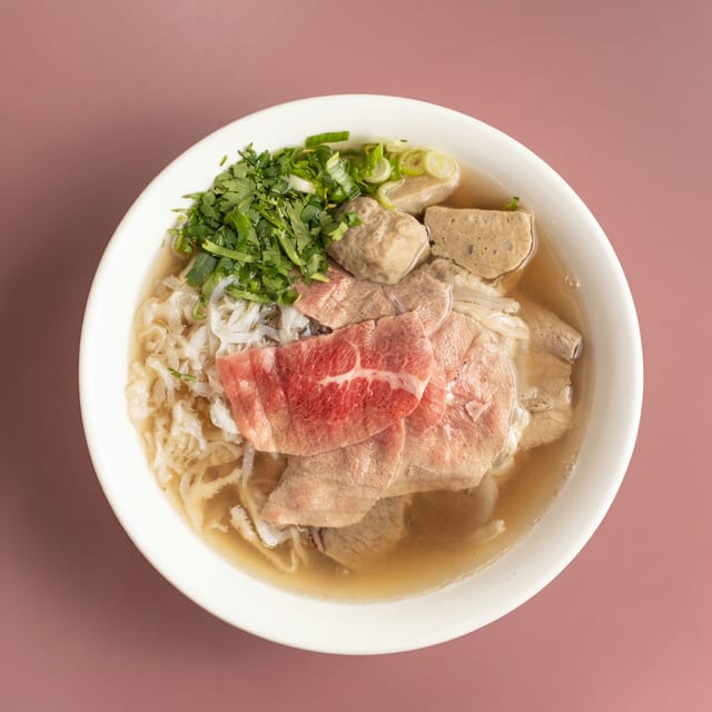 1. Pho Dac Biet  Bo Vien (Combination).
