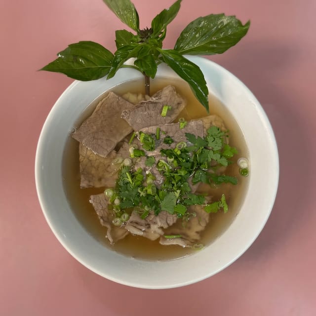 3. Pho Chin.
